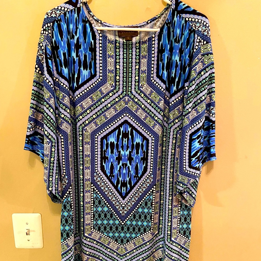Long sleeved knee length dress size large
